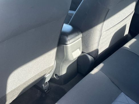 Used 2025 Nissan Versa SV FWD image 23