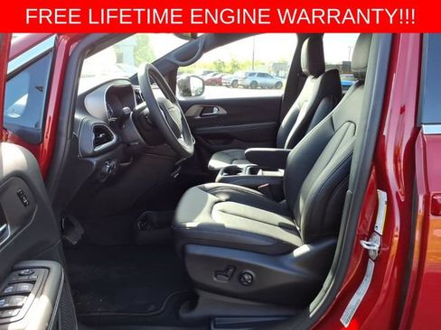 New 2027 Chrysler Pacifica Select w/ Family Tech Group FWD image 13