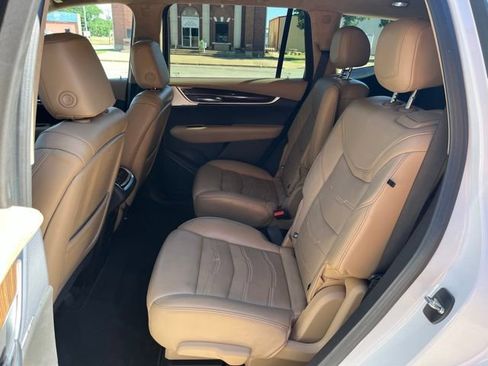 Used 2023 Cadillac XT6 Sport w/ Platinum Package AWD/4WD image 16