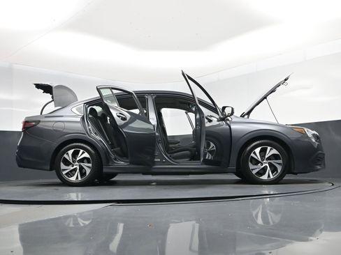 Used 2021 Subaru Legacy Premium image 21