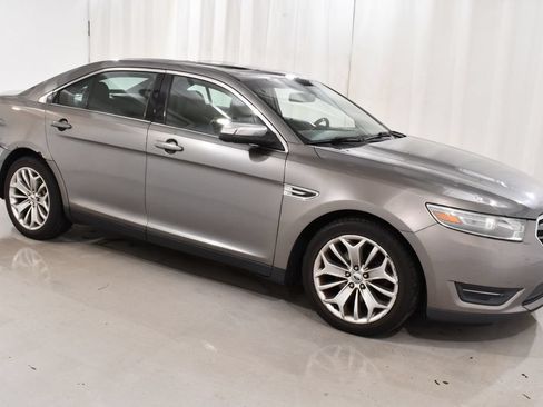 Used 2013 Ford Taurus Limited FWD image 5