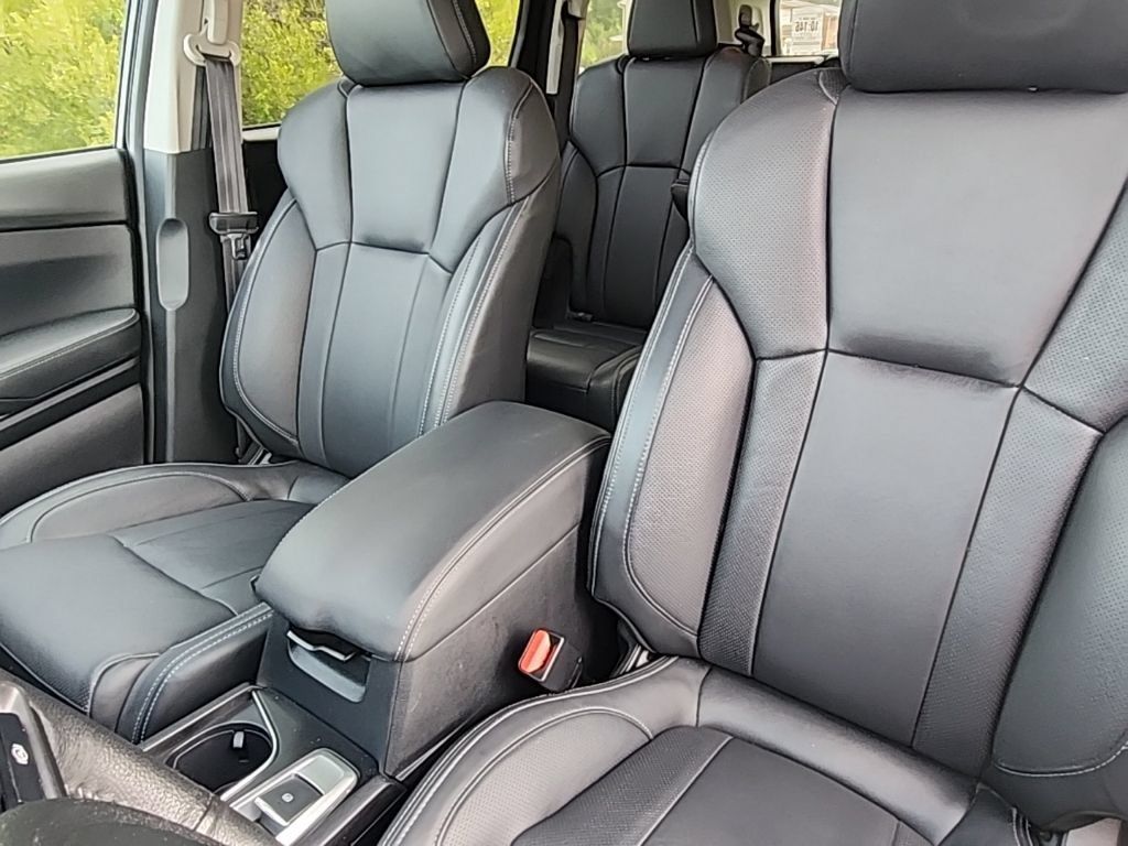 Used 2023 Subaru Ascent Limited AWD/4WD image 20