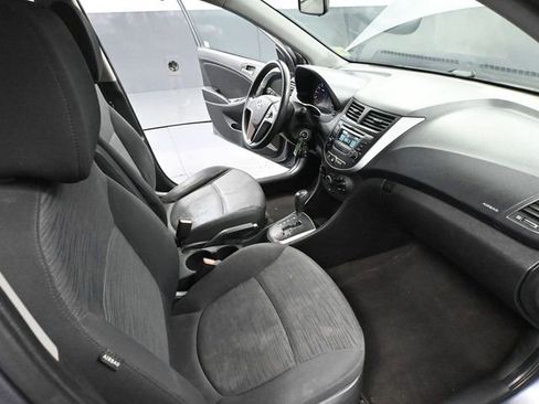 Used 2017 Hyundai Accent SE image 39