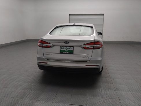Used 2019 Ford Fusion SE image 7