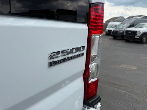 Used 2024 RAM ProMaster 2500 FWD image 34