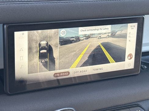 Used 2022 Land Rover Defender 90 image 19