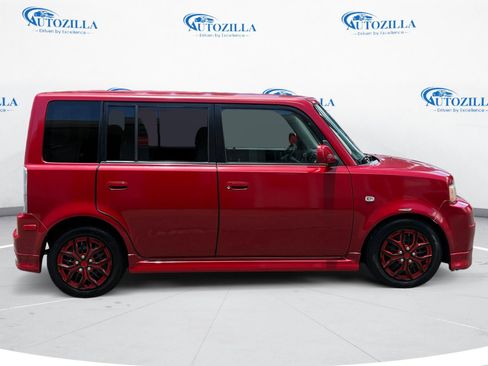 Used 2006 Scion xB FWD image 6