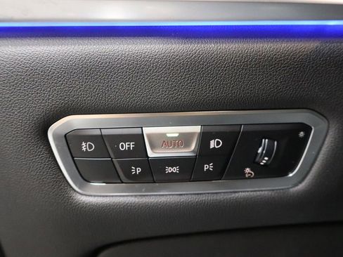 Used 2022 BMW X7 xDrive40i w/ Cold Weather Package image 23