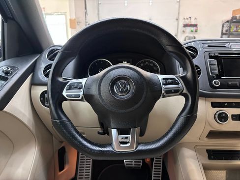 Used 2014 Volkswagen Tiguan R-Line AWD/4WD image 16