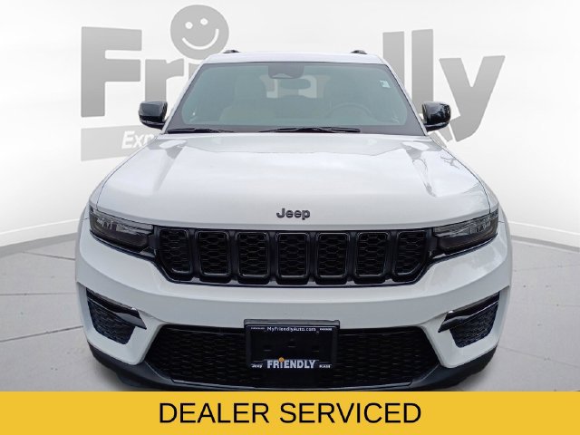 Used 2023 Jeep Grand Cherokee Limited w/ Black Appearance Package AWD/4WD image 2