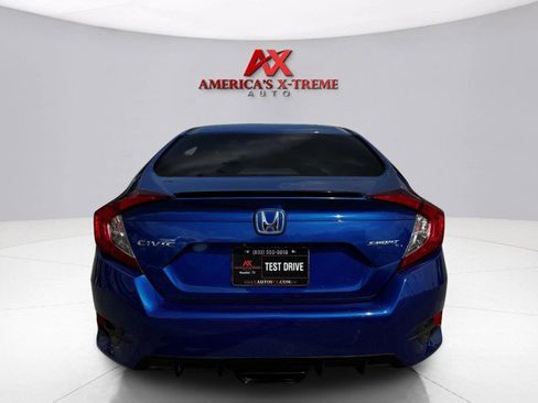 Used 2019 Honda Civic Sport image 4