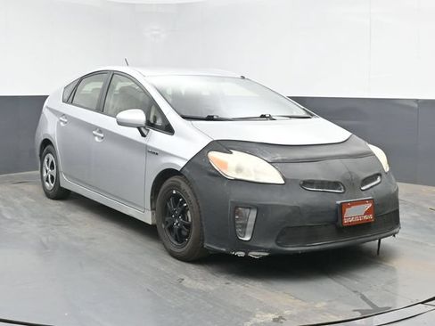 Used 2012 Toyota Prius Two FWD image 2