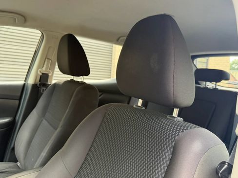 Used 2018 Nissan Rogue Sport S AWD/4WD image 23