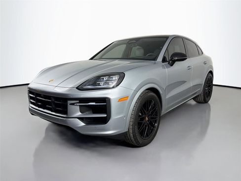Used 2026 Porsche Cayenne Coupe AWD/4WD image 1