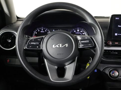 Used 2023 Kia Forte LXS image 29