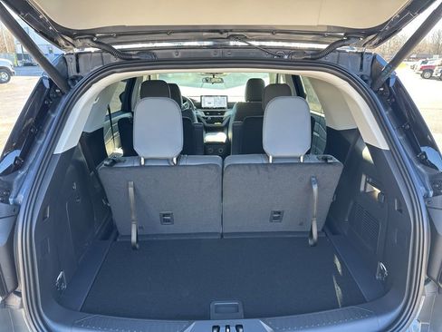 New 2026 Ford Explorer Active w/ Active Comfort Package image 10