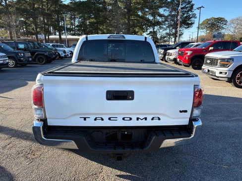 Used 2021 Toyota Tacoma TRD Off-Road image 6
