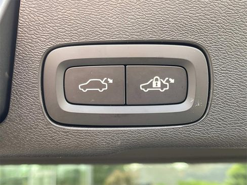 Used 2024 Volvo XC60 T8 Polestar w/ Protection Package Premier image 36