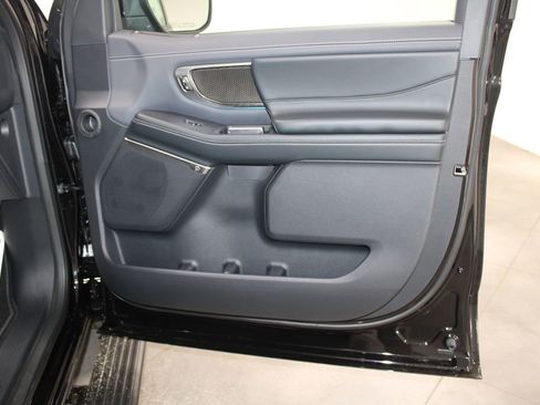 New 2025 Ford Expedition Platinum w/ Stealth Performance Package image 32