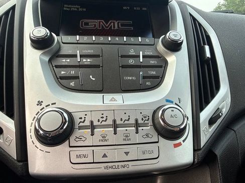 Used 2017 GMC Terrain SLE AWD/4WD image 13
