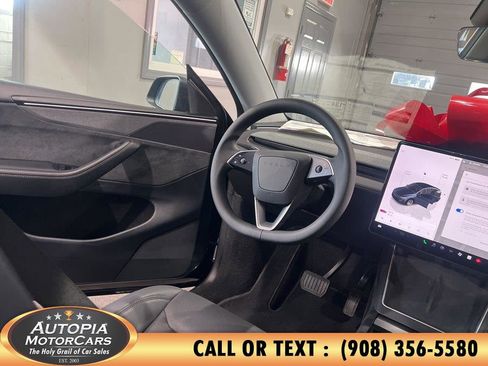 Used 2026 Tesla Model Y 2WD image 22