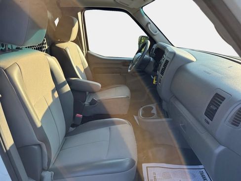 Used 2016 Nissan NV 2500 S w/ Power Package RWD image 10