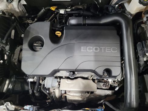 Used 2020 GMC Terrain SLE image 30