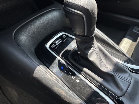 Used 2025 Toyota Corolla SE FWD image 24