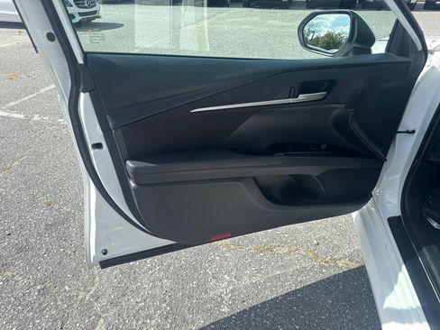 Used 2025 Toyota Camry LE FWD image 22