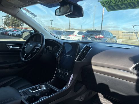 Used 2022 Ford Edge Titanium w/ Equipment Group 301A image 16