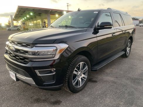 Used 2024 Ford Expedition Max Limited image 3