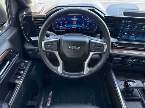 Used 2023 Chevrolet Silverado 1500 LT Trail Boss w/ LT Trail Boss Premium Package AWD/4WD image 14