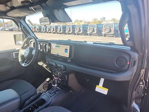 New 2026 Jeep Wrangler Unlimited Rubicon image 13