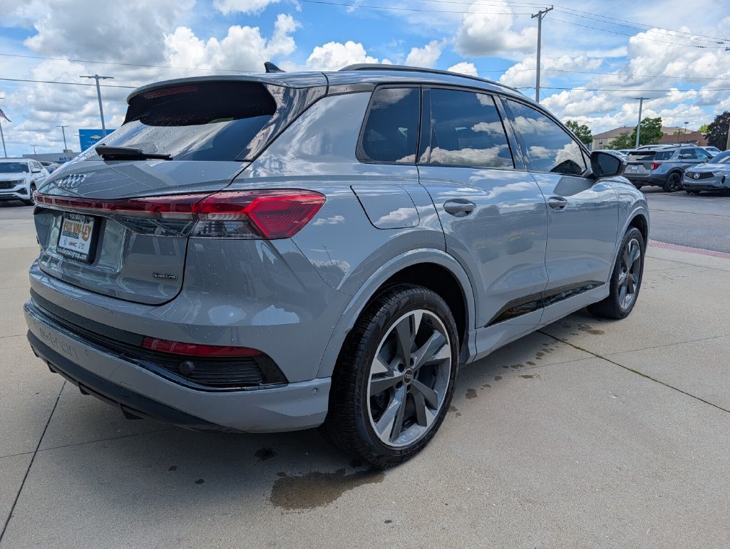 Used 2023 Audi Q4 e-tron Premium Plus w/ Premium Plus AWD/4WD image 4