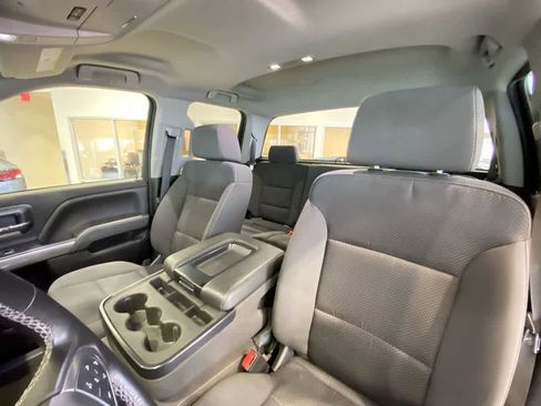 Used 2018 Chevrolet Silverado 1500 LT AWD/4WD image 13