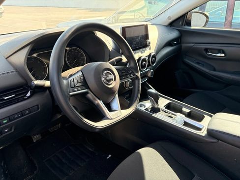 Used 2025 Nissan Sentra SV w/ Trunk Package FWD image 8