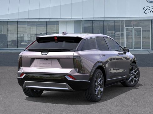 New 2026 Cadillac Optiq Luxury 1 image 4