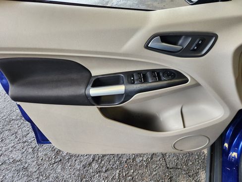Used 2015 Ford Transit Connect XLT image 15