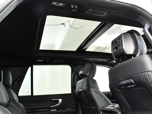 New 2026 Ford Expedition Max Platinum image 18