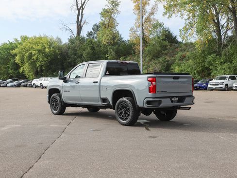 Used 2024 Chevrolet Silverado 3500 LT w/ Z71 Sport Edition AWD/4WD image 9