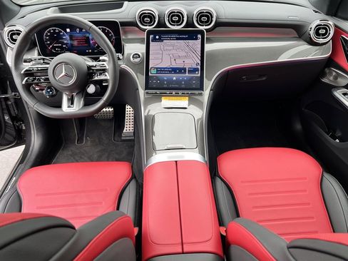 Used 2024 Mercedes-Benz GLC 43 AMG 4MATIC image 31