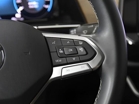 Used 2024 Volkswagen Atlas SE image 20