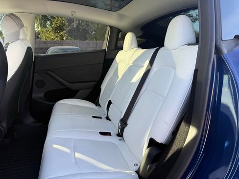 Used 2023 Tesla Model Y Long Range image 9