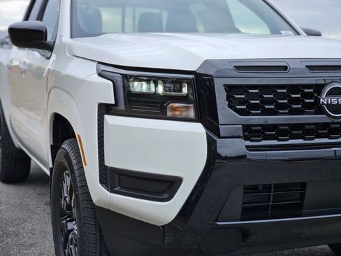 New 2026 Nissan Frontier SV w/ Tow Package image 9