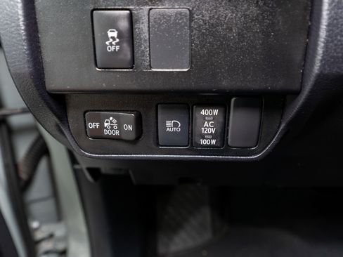 Used 2022 Toyota Tacoma TRD Sport w/ Technology Package RWD image 34