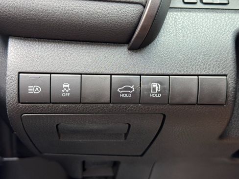 Used 2021 Toyota Camry LE FWD image 16