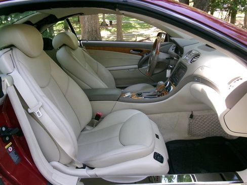 Used 2007 Mercedes-Benz SL 550 w/ Premium Pkg I image 19