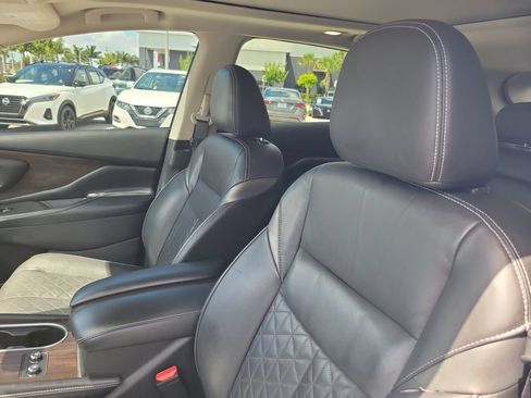 Used 2020 Nissan Murano Platinum w/ Cargo Package FWD image 17
