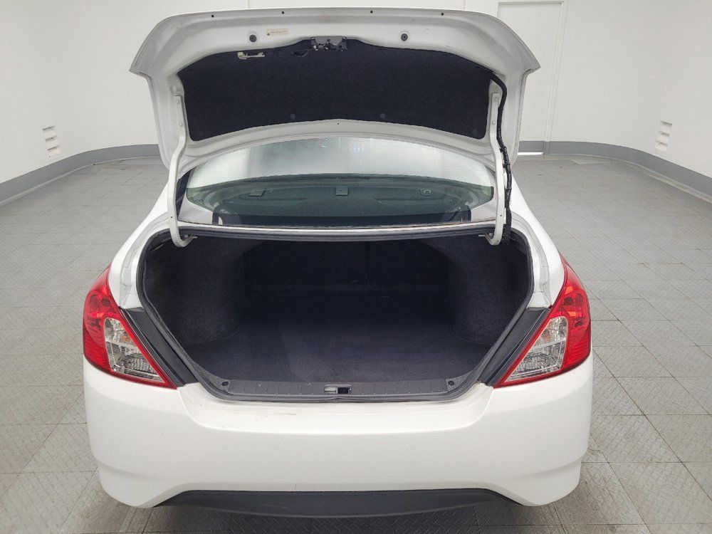 Used 2019 Nissan Versa SV FWD image 29