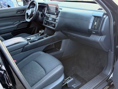 Certified 2024 Nissan Pathfinder S AWD/4WD image 16